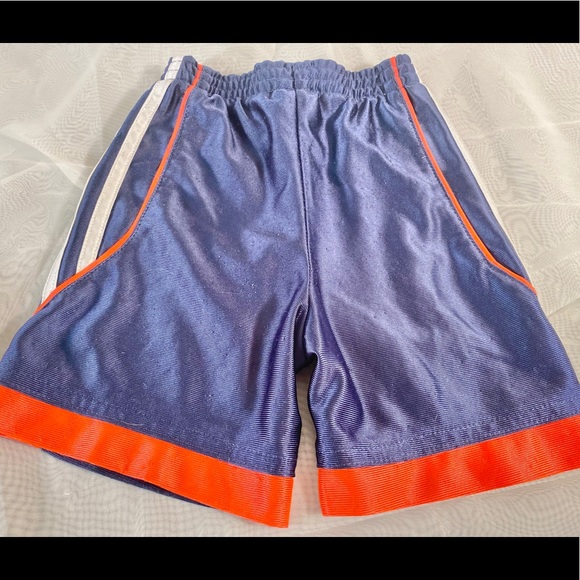 💋3/$12 Boys Adidas shorts 2T - Picture 4 of 5